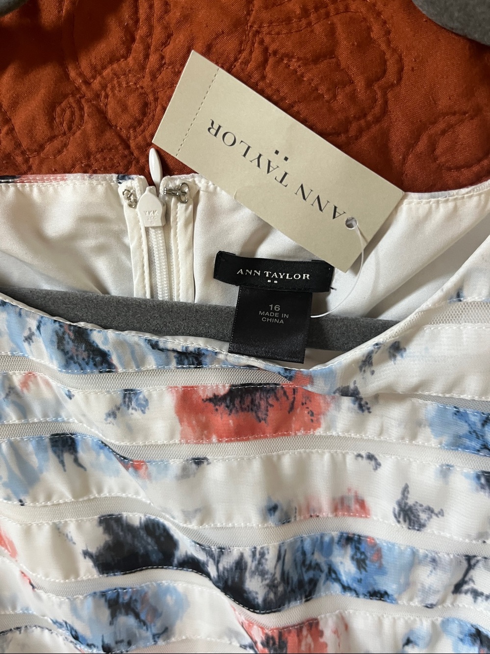 NEW ANN TAYLOR Floral Striped Sheath Dress in White Blue Coral Accents - Picture 3 of 4